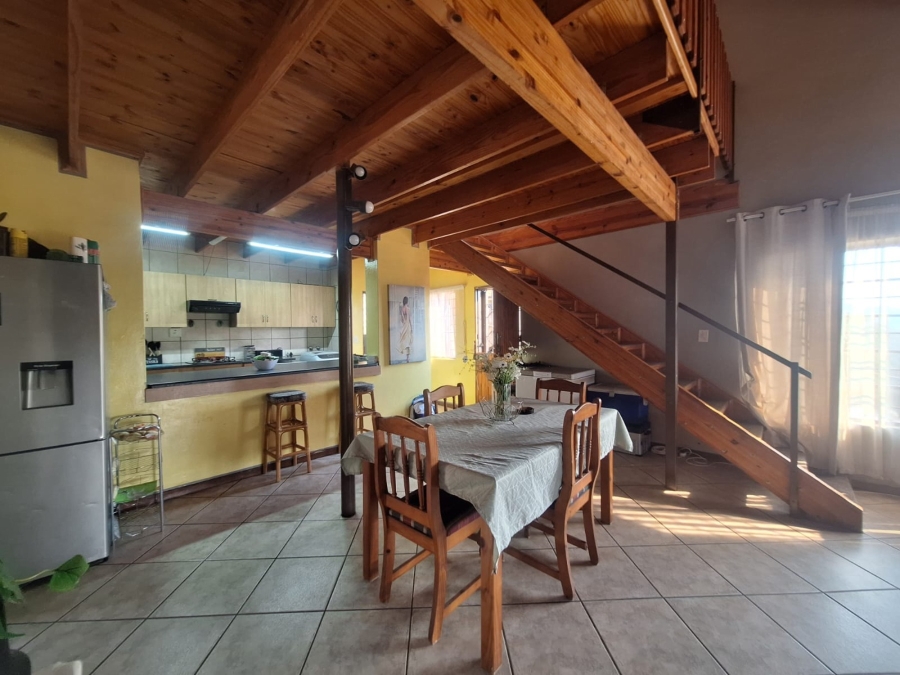 To Let 2 Bedroom Property for Rent in Meerhof North West